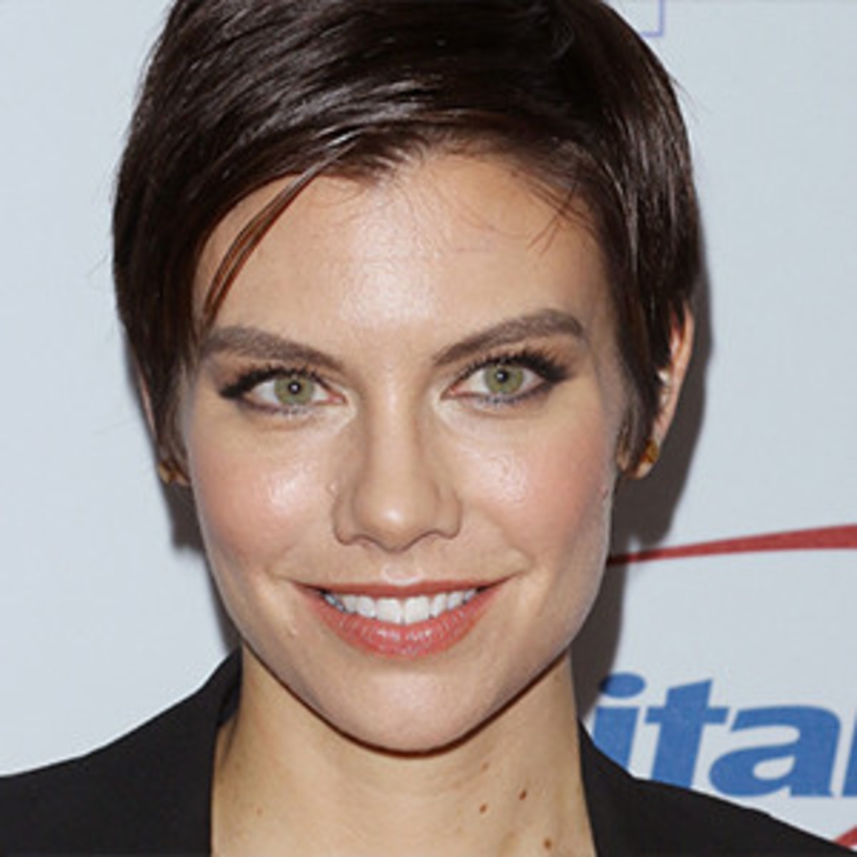 Lauren Cohan From The Walking Dead Debuts New Haircut E News
